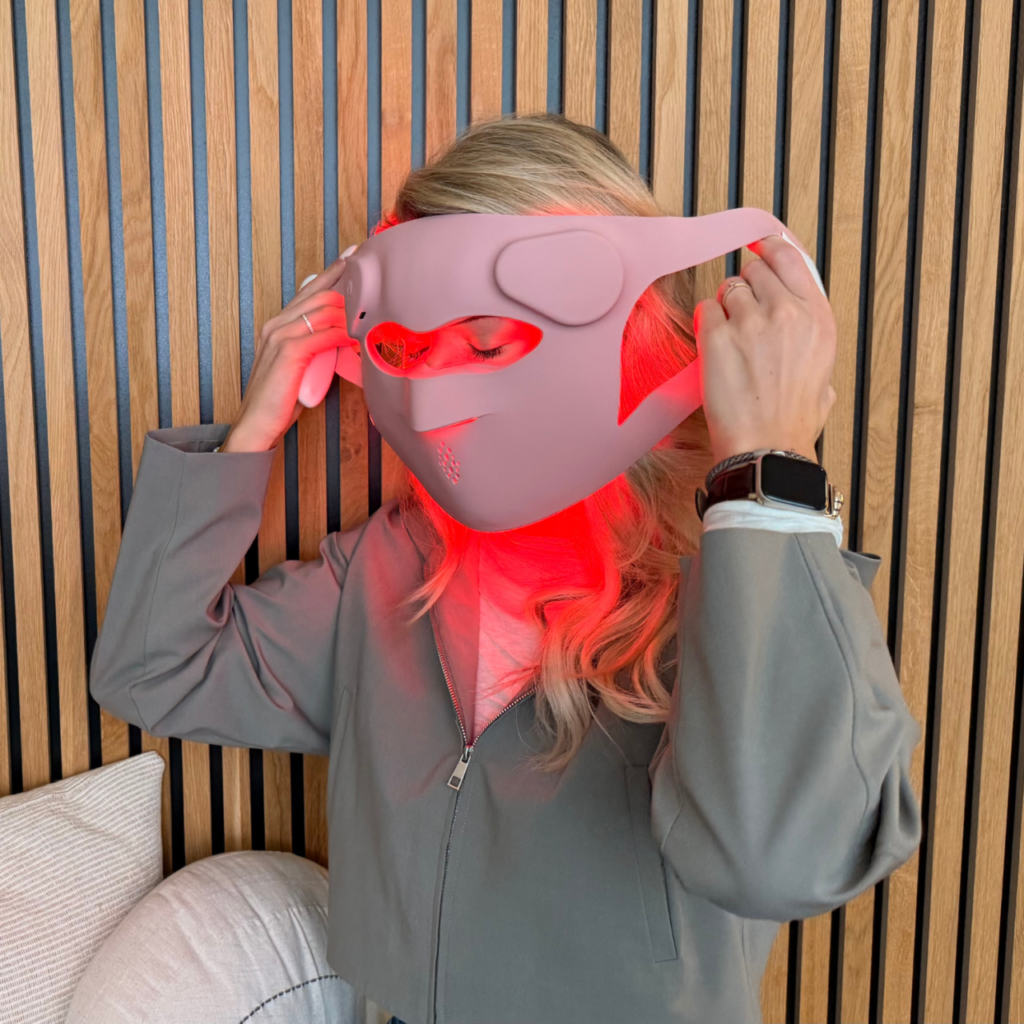 huidverzorging routine met led masker